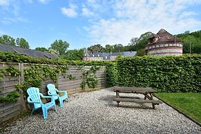 Spacious Cottage With Private Garden in Normandy