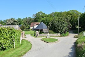 Spacious Cottage With Private Garden in Normandy