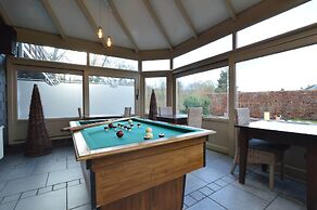 Large and Spacious Holiday Home for Large Groups
