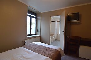 Large and Spacious Holiday Home for Large Groups