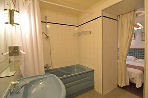 Large and Spacious Holiday Home for Large Groups