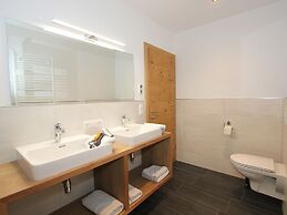 Luxury Apartment in Fugenberg With Balcony