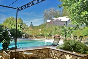 Splendid Villa in Viens With Swimming Pool