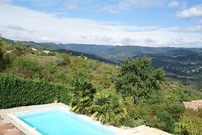 Mesmerising Villa in Les Vans With Private Pool