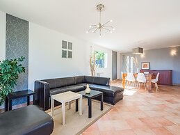 Mesmerising Villa in Les Vans With Private Pool