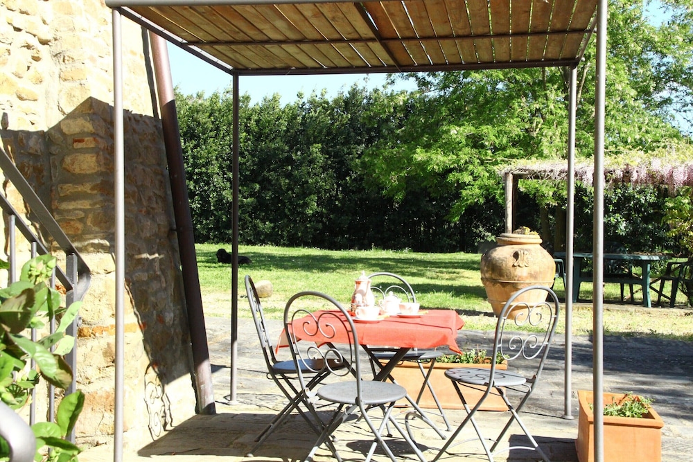 Pleasant Holiday Home in Reggello With Pool