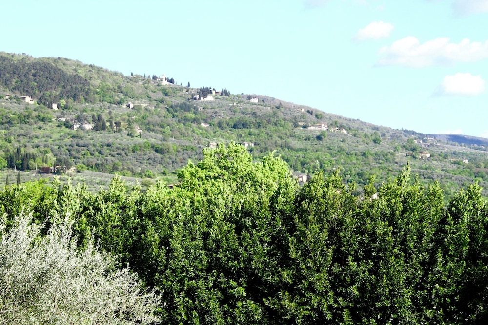 Pleasant Holiday Home in Reggello With Pool