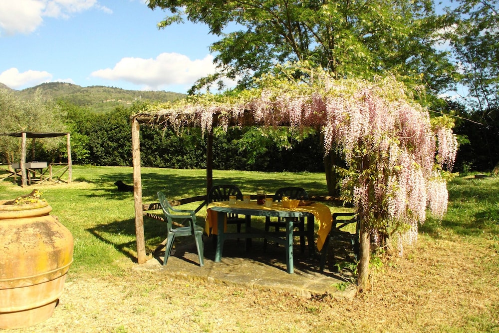 Pleasant Holiday Home in Reggello With Pool