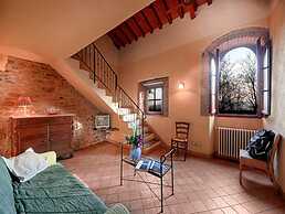 Pleasant Holiday Home in Reggello With Pool