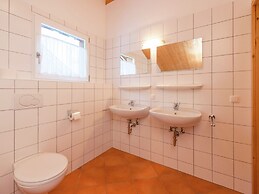 Chalet in Annaberg-lungotz With a Community Pool