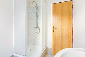 Modern Holiday Home in Cerny Dul With Private Garden