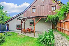 Modern Holiday Home in Cerny Dul With Private Garden