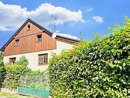 Modern Holiday Home in Cerny Dul With Private Garden