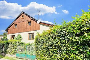 Modern Holiday Home in Cerny Dul With Private Garden