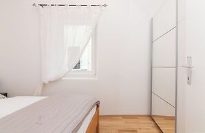 Apartments Elleon Piran