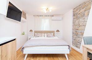 Apartments Elleon Piran