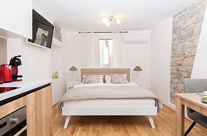 Apartments Elleon Piran