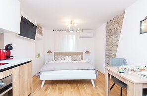 Apartments Elleon Piran