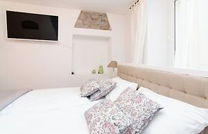 Apartments Elleon Piran