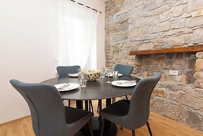Apartments Elleon Piran