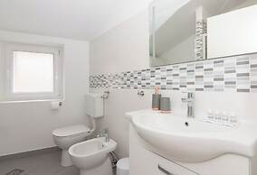 Apartments Elleon Piran