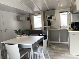 Neat Chalet With Microwave, Antwerp at 39 km