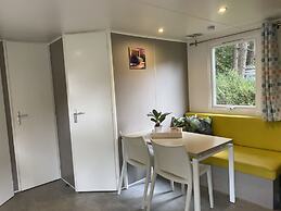 Neat Chalet With Microwave, Antwerp at 39 km