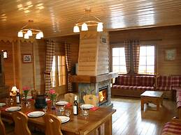 Chalet With Fireplace in Alpe D'huez