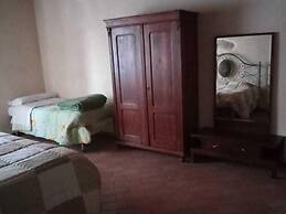 Nice Apartment With Pool and Beautiful Garden