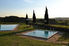 Holiday Home With Pool in Stabbia