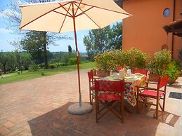 Holiday Home With Pool in Stabbia