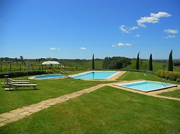 Holiday Home With Pool in Stabbia
