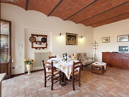 Holiday Home With Pool in Stabbia