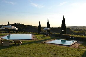 Holiday Home With Pool in Stabbia