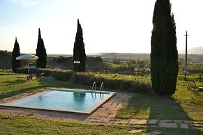 Holiday Home With Pool in Stabbia