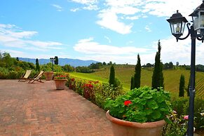 Holiday Home With Pool in Stabbia