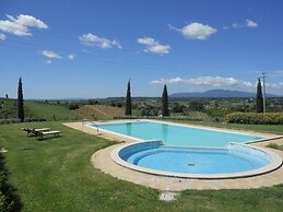 Holiday Home With Pool in Stabbia