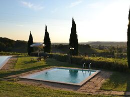 Holiday Home With Pool in Stabbia