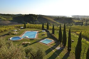 Holiday Home With Pool in Stabbia