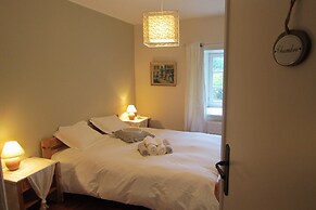 Delightful Castle in Bastogne With Bubble Bath