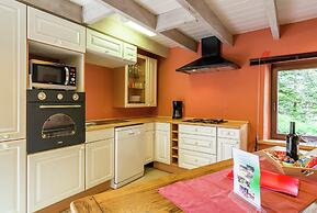 Tranquil Apartment in Sensenruth With Barbecue