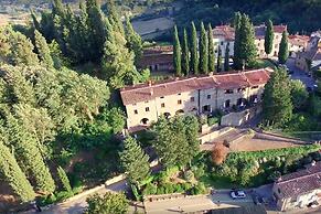 Attractive Apartment in Typical Tuscan Style