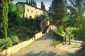 Attractive Apartment in Typical Tuscan Style
