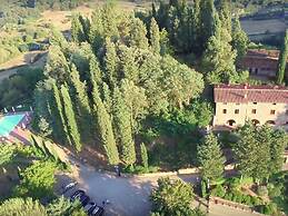 Attractive Apartment in Typical Tuscan Style