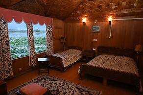 Kings Houseboats