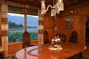 Kings Houseboats