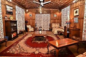 Kings Houseboats