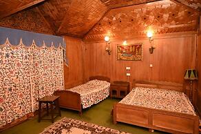Kings Houseboats