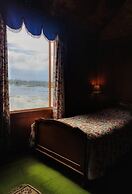 Kings Houseboats