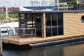 Houseboat Leni, Flensburg